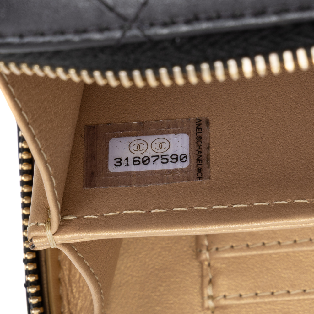 Chanel Vanity Case Small - Picture 11 of 11